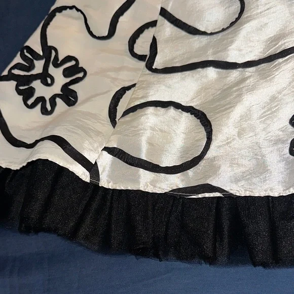 Jessica McClintock Elegant White Dress - Picture 4 of 4